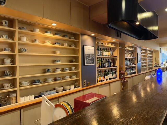 秋の夜長を楽しむ一冊を見つける。古書と純喫茶の街「神保町」をめぐる小旅行。【 11/18｜11/26 】