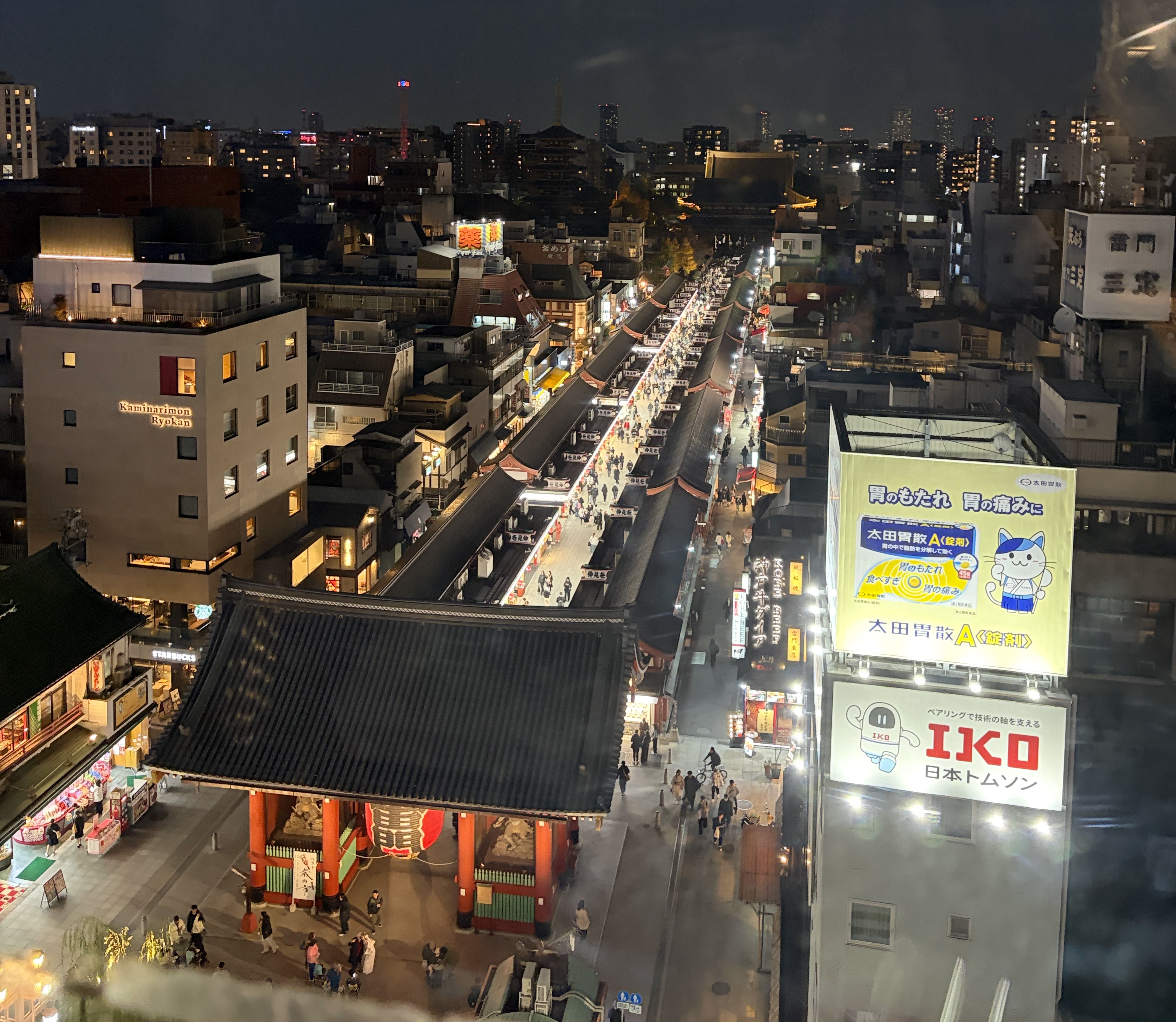 浅草で感じる和の夜景にイルミネーション。冬の夜を満喫するツアー