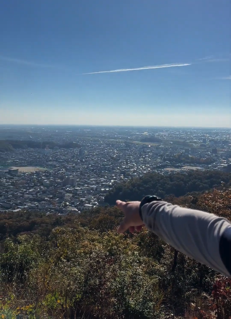 栃木百名山の両崖山|都心から75分!絶景の天空デッキや岩場、古代蕎麦の名店など。楽しみ方豊富な低山ハイキング
