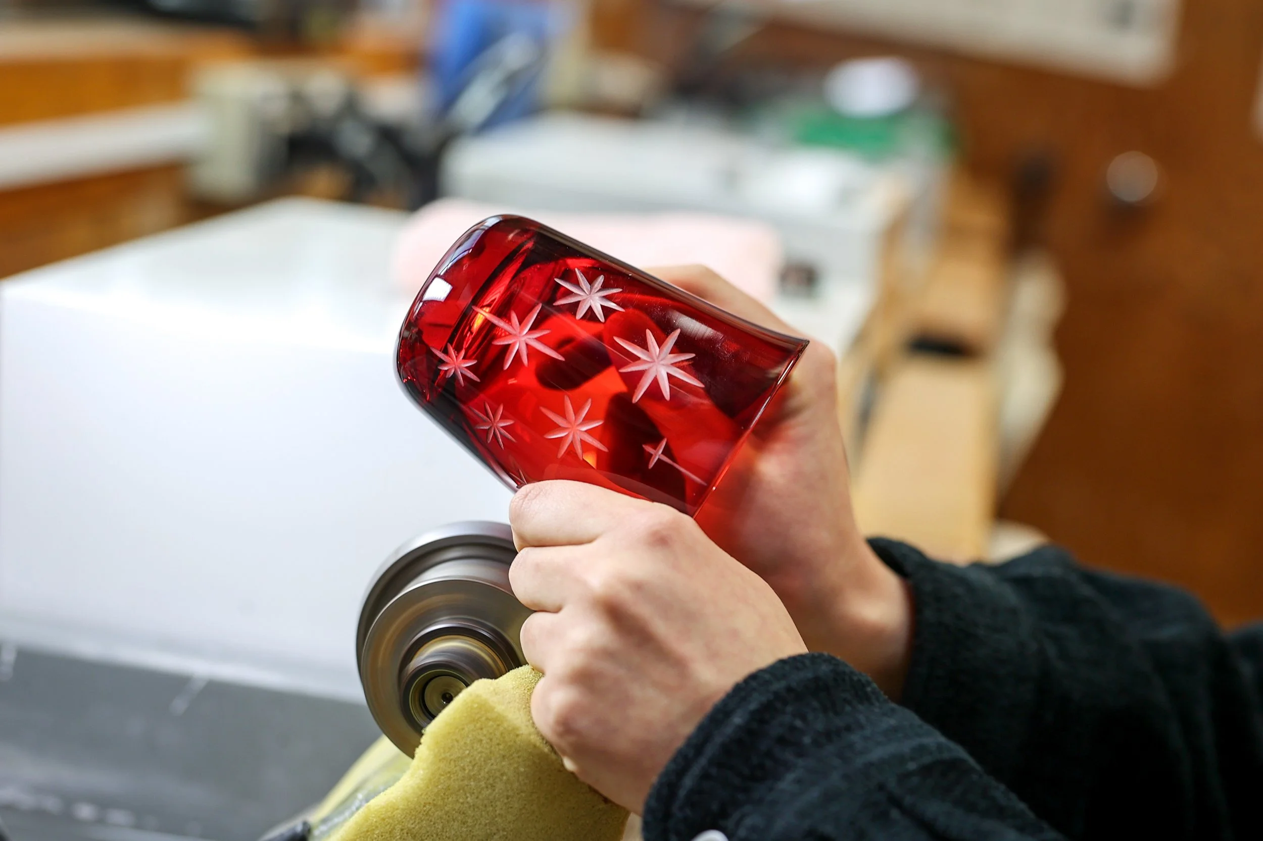 2時間で職人に⁈手作りマイ切子グラスで味わう「ビール工場直送」の特別な一杯