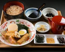 歴史と紅葉のご褒美さんぽ！徳川が築いた江戸300年の名所と連日行列の絶品和食ランチを味わう｜皇居編