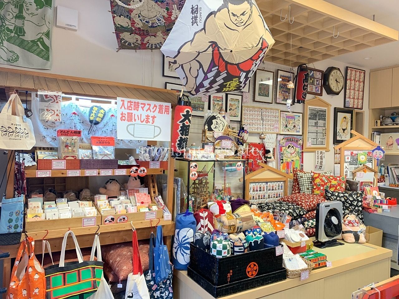 相撲の町・両国｜北斎や勝海舟、偉人の足跡と相撲文化を味わう旅|名物ちゃんこ鍋付き