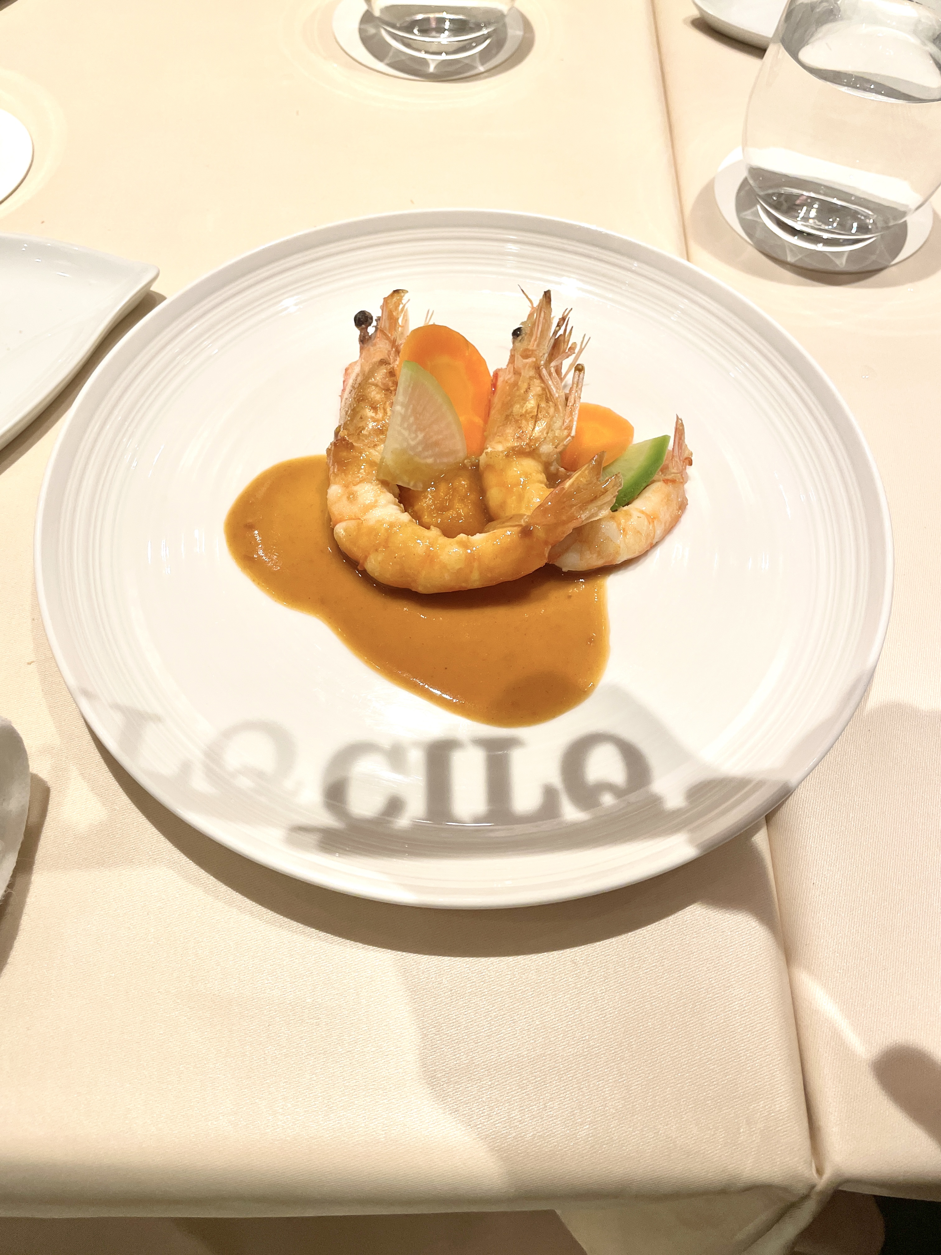 国宝の眠る根津美術館と国内最大級10mの観音像|南青山の名店フレンチをつきの贅沢旅