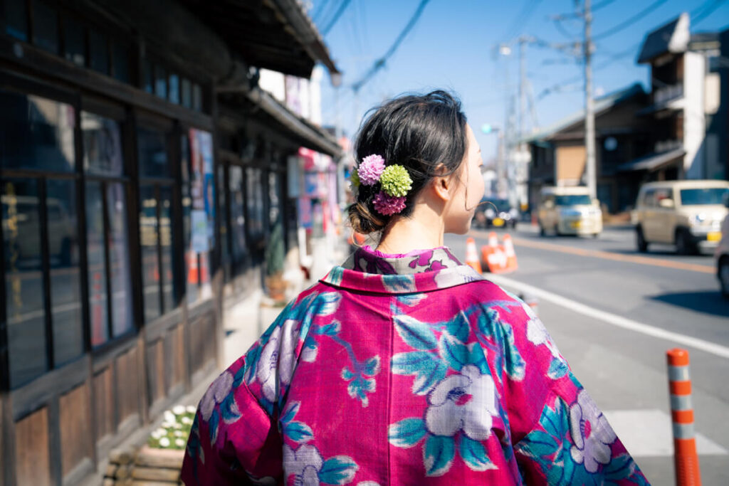 秩父銘仙の着物を着て有形文化物あふれるレトロな秩父の街並みを歩く|100年前のおしゃれを体験する一日